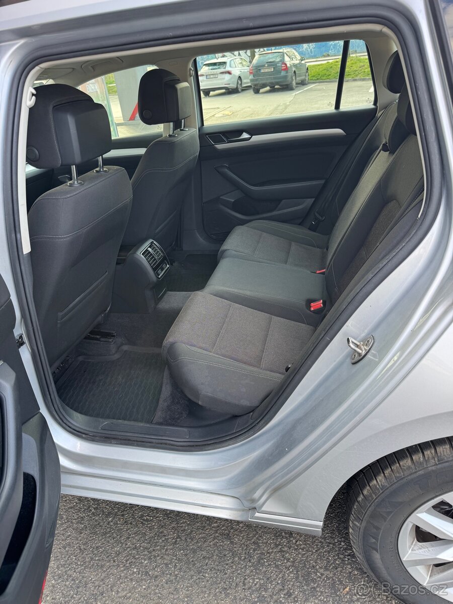 Volkswagen Passat B8 - 8