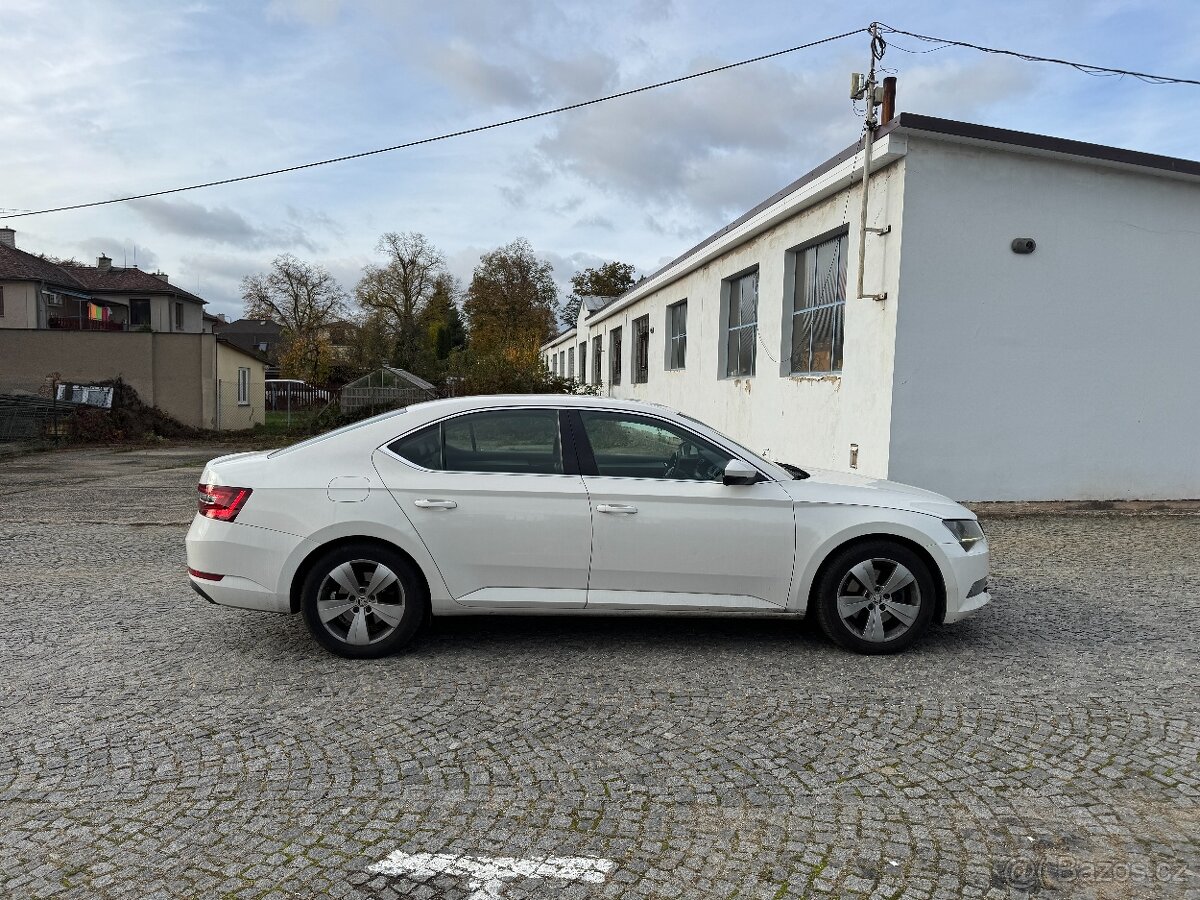 Pronájem Škoda Superb 3 DSG, 2.0 TDi , taxi,UBER, BOLT - 8