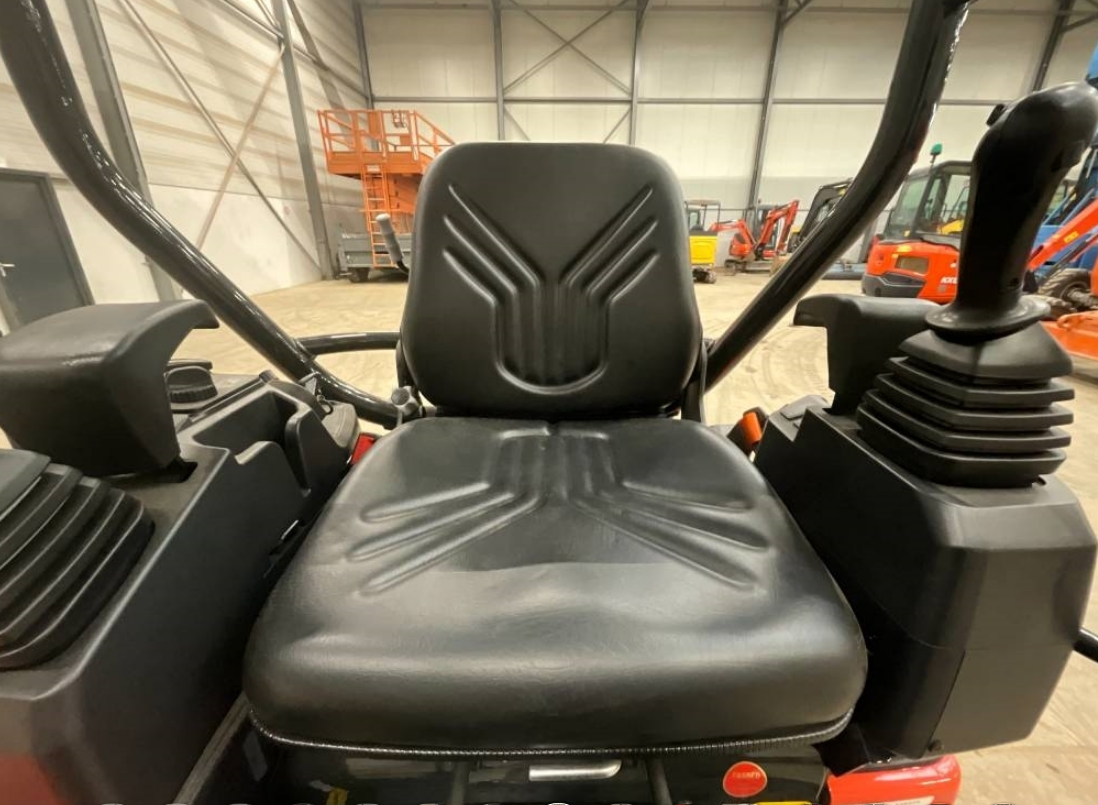 NOVÝ BAGR KUBOTA U18-5 - 8