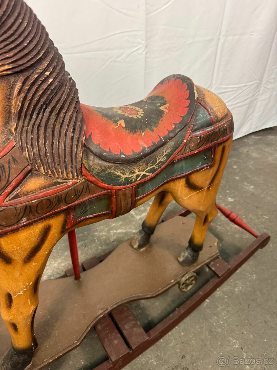 Starožitný dřevěný houpací kůň (137016) - 8