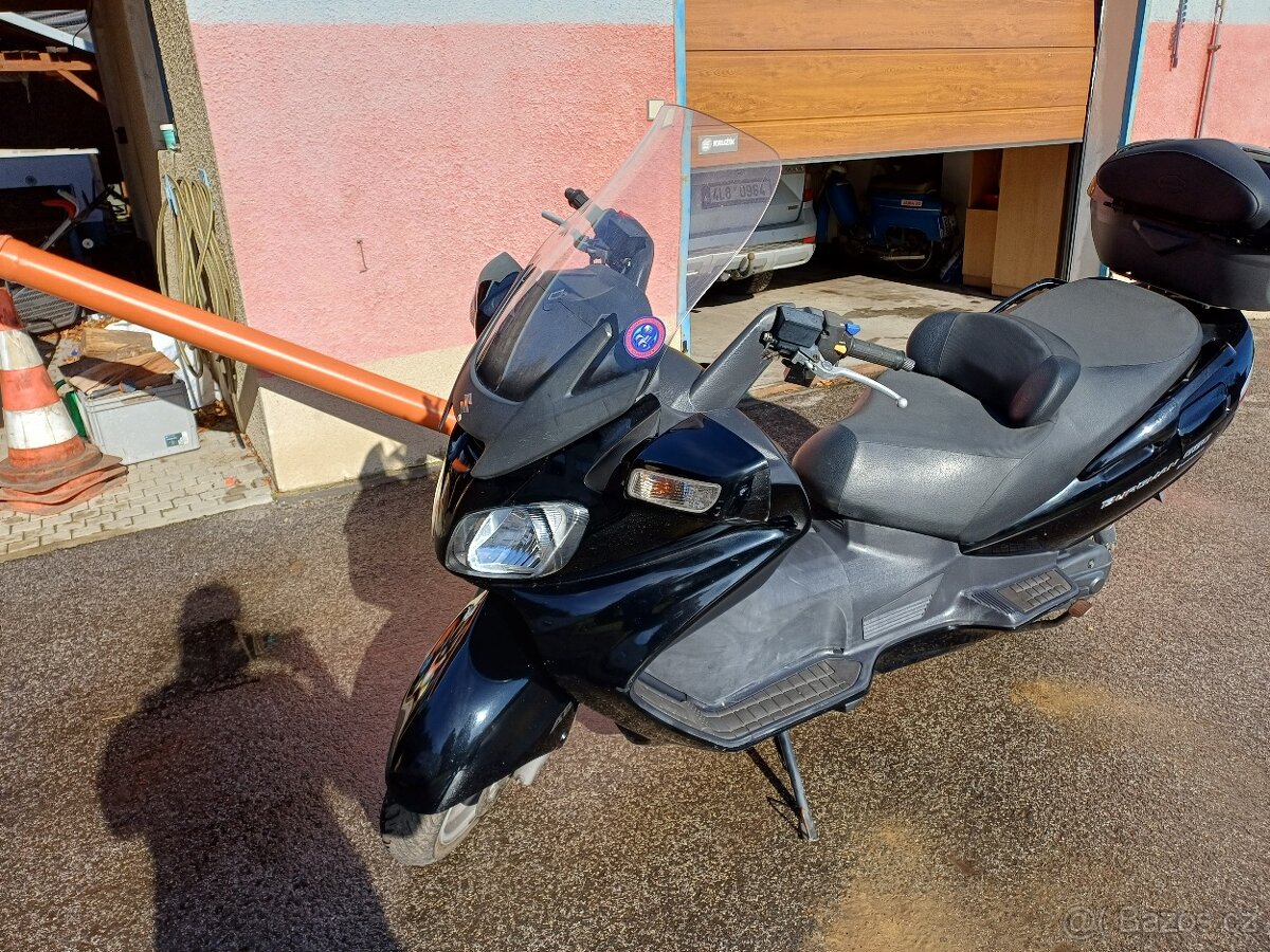 SUZUKI Burgman 650 - 8