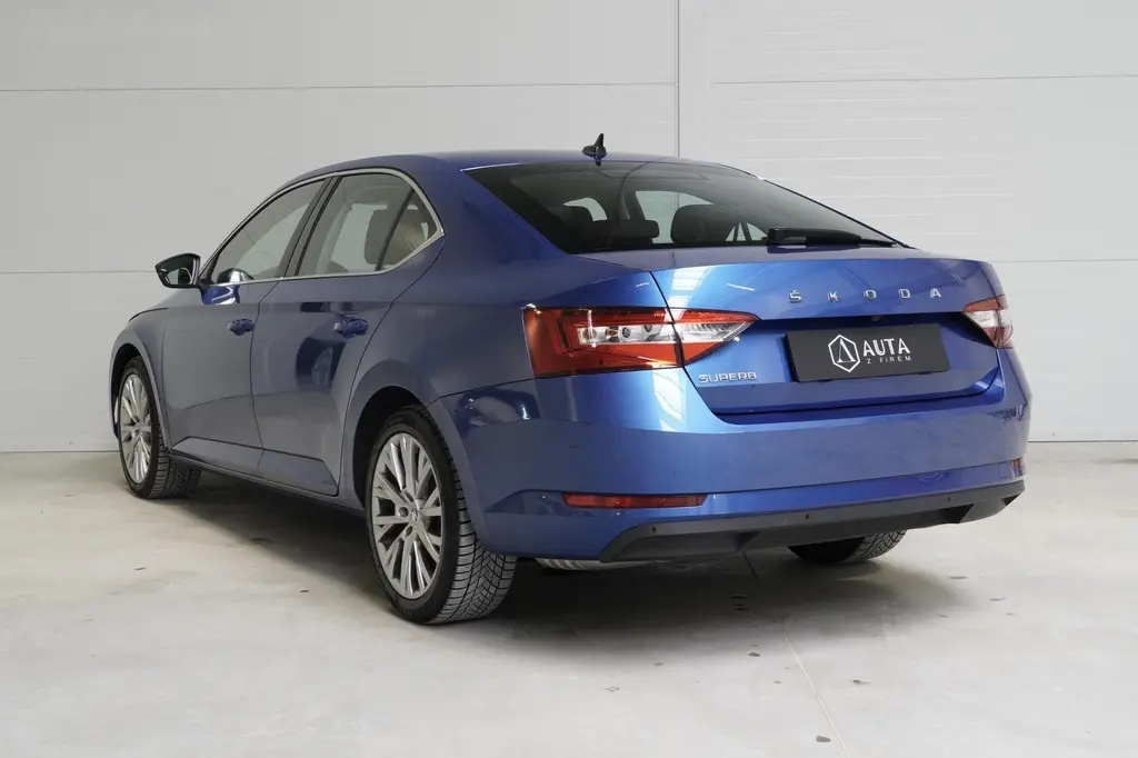 Škoda Superb, 2.0TSI,Style,DSG,Virtual,Tažné - 8
