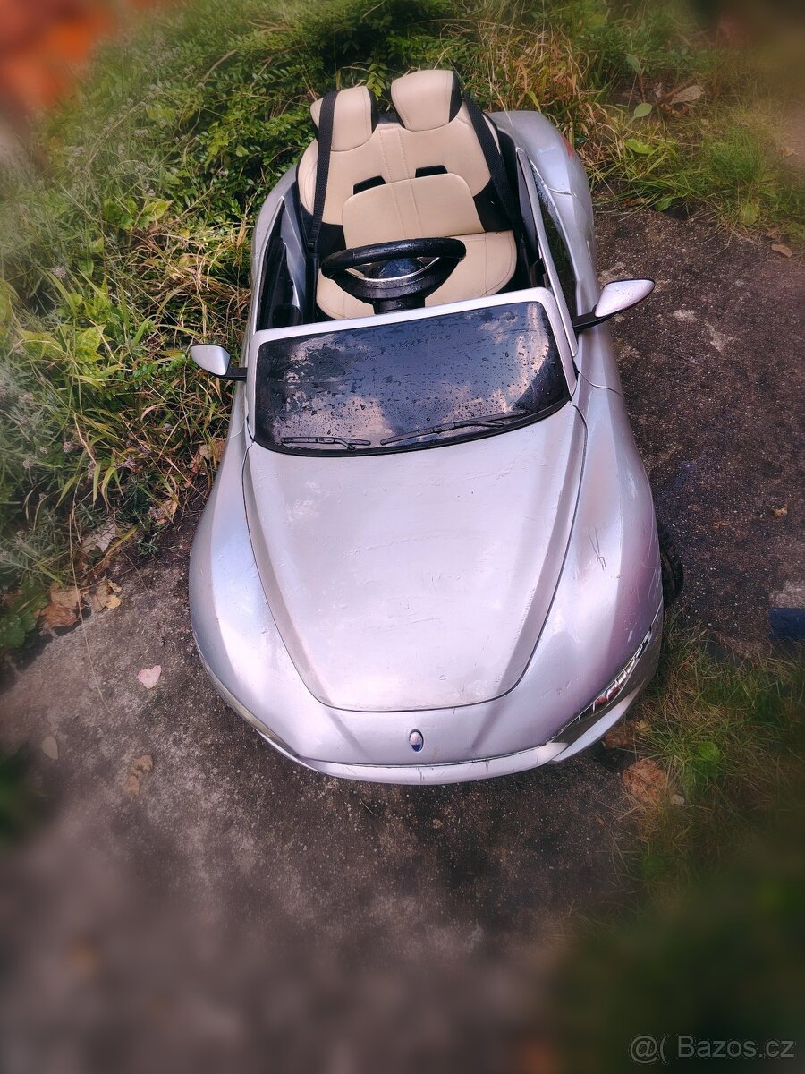 Dětské auto Maserati Alfieri s 2.4G dálkovým ovládáním, - 8