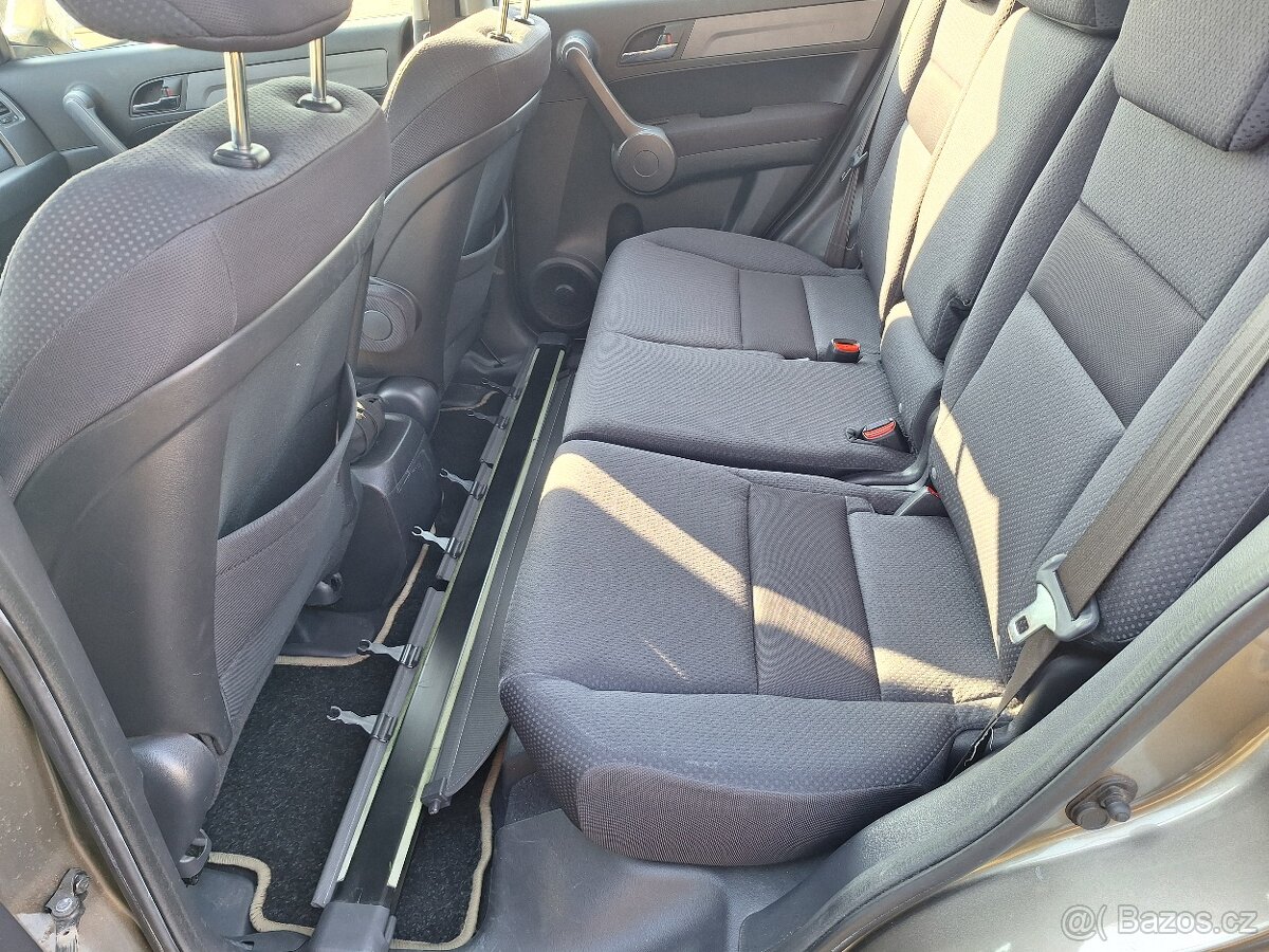 Honda CR-V 2.2D/103kW, 4x4, r.2009, 206tis. km. Serv. kniha - 8