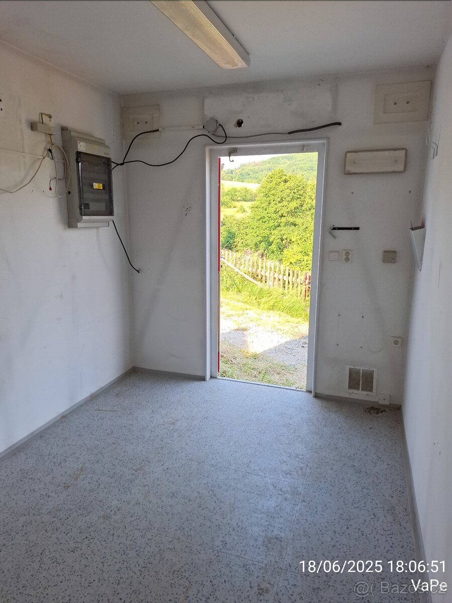 Stavební buňka - 8