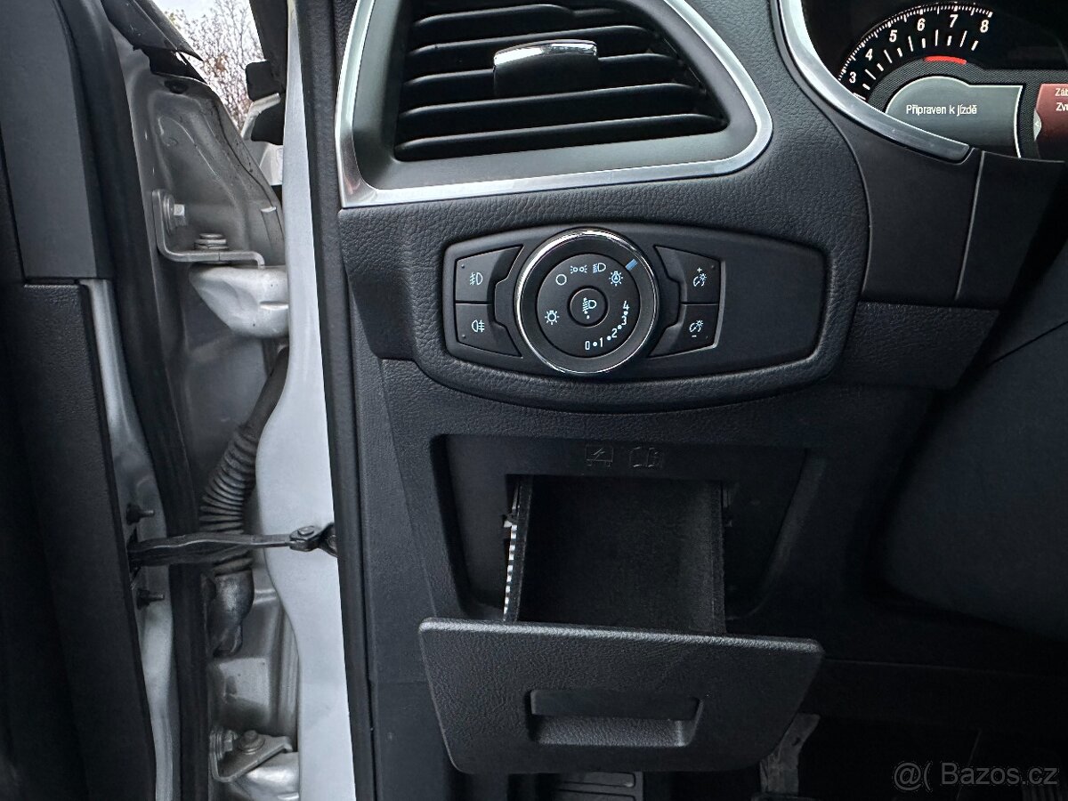 Ford Galaxy 1.5/118kW TITANIUM 7.Míst r.v. 2016 jen 98tkm - 8