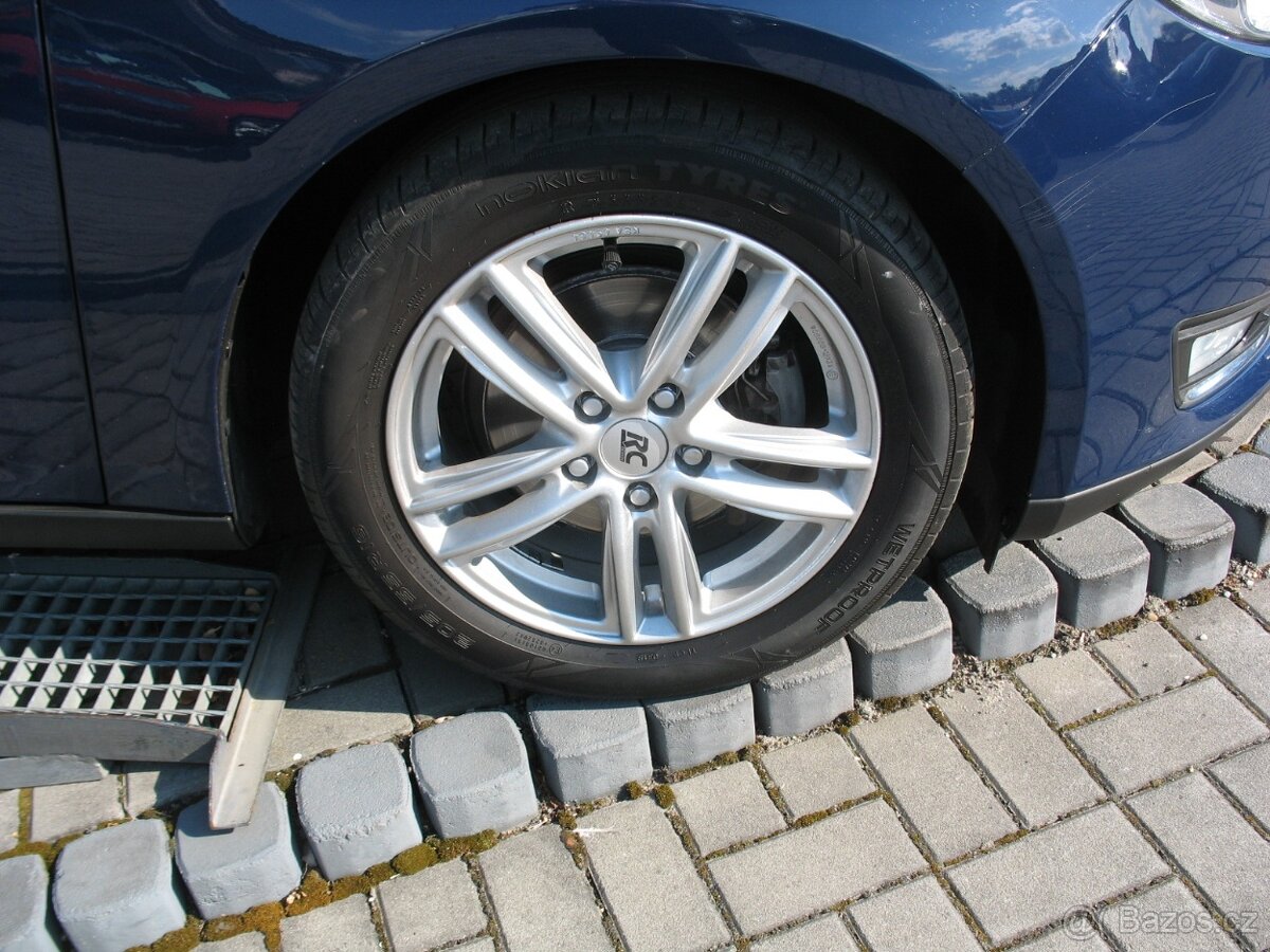 Focus combi 1,0 GTDi-74 kW, 124.000,-Kč - 8