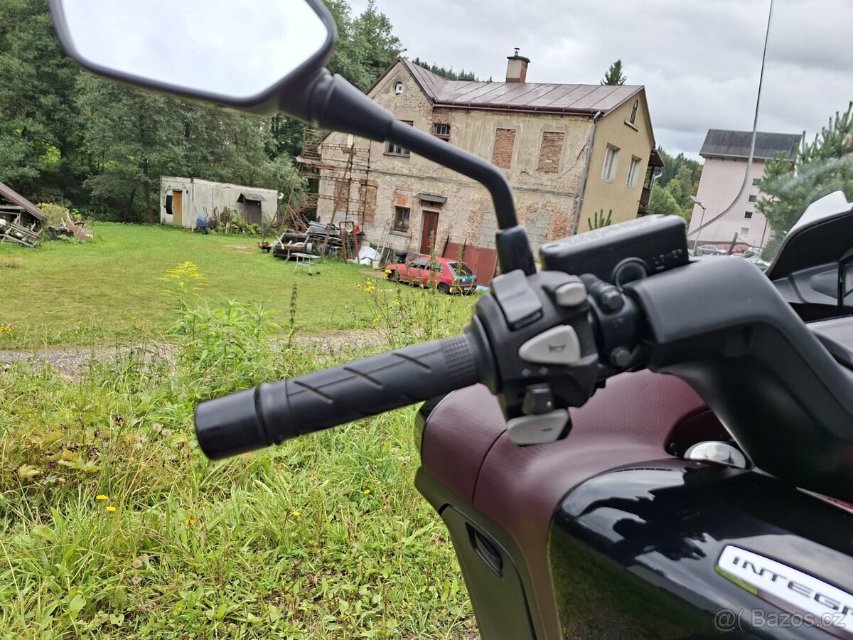 Honda Integra NC700D - 8