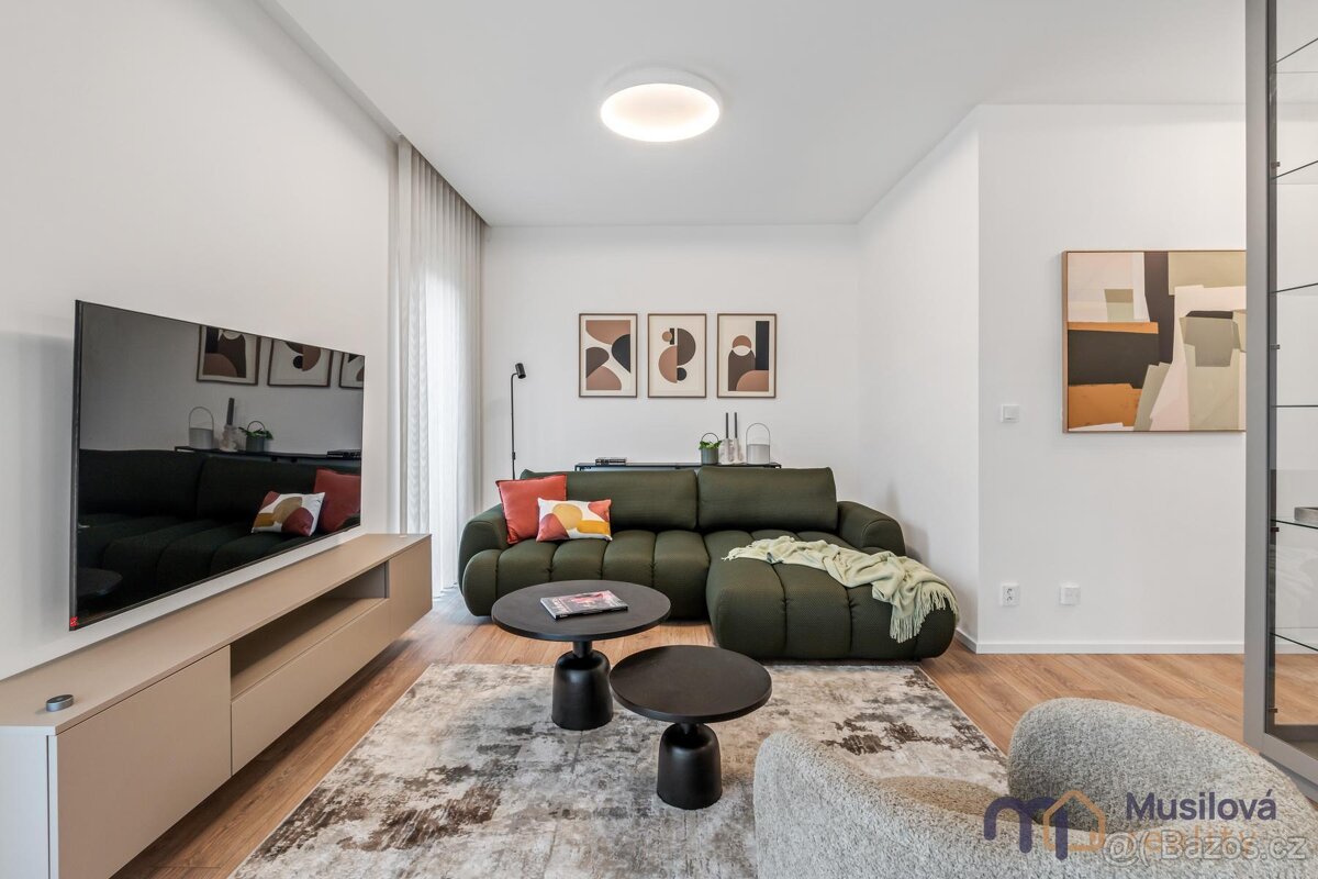 Prodej rodinného domu 150 m, pozemek 636 m - 8