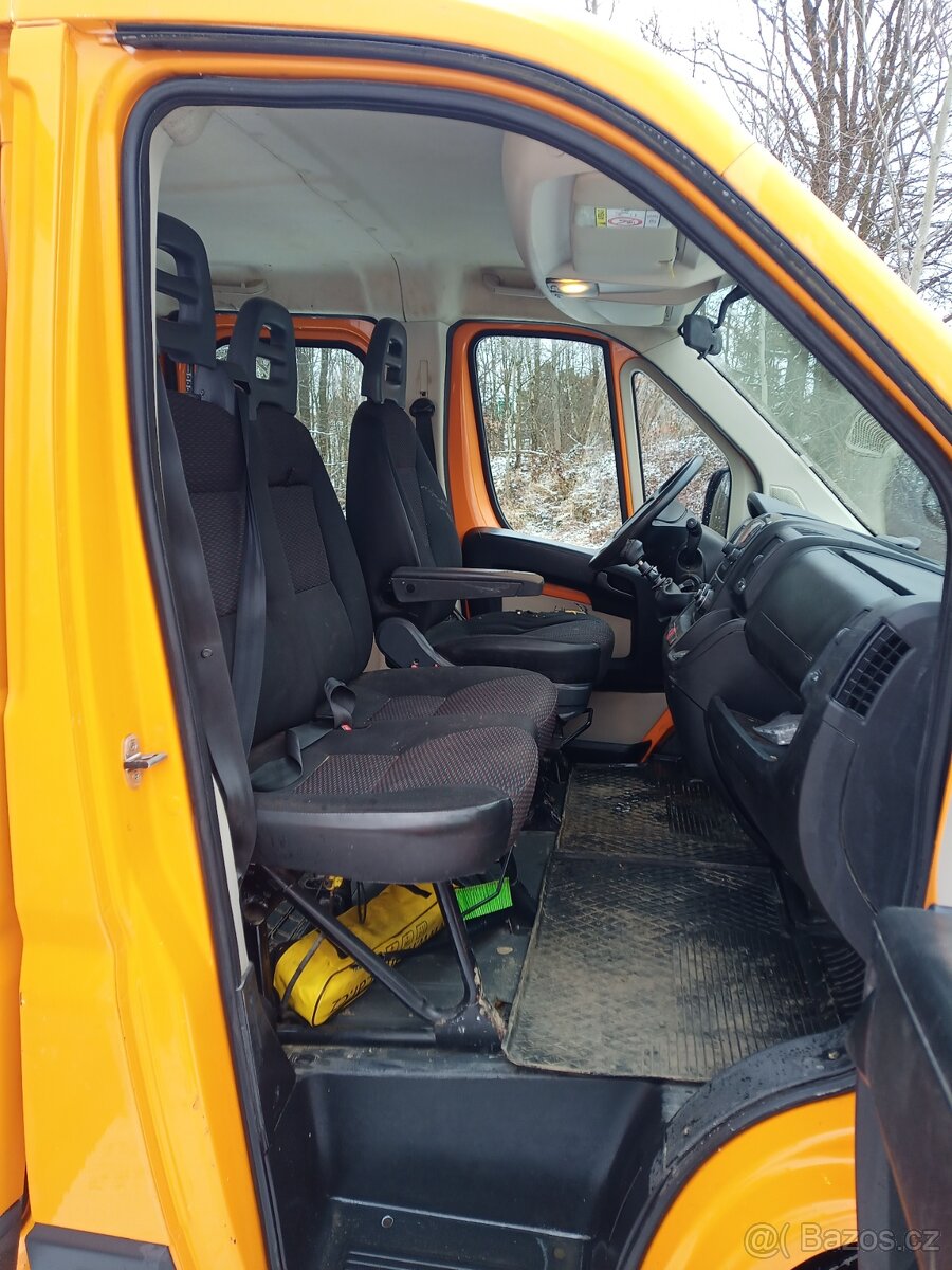 Peugeot boxer, valník 7 míst - 8