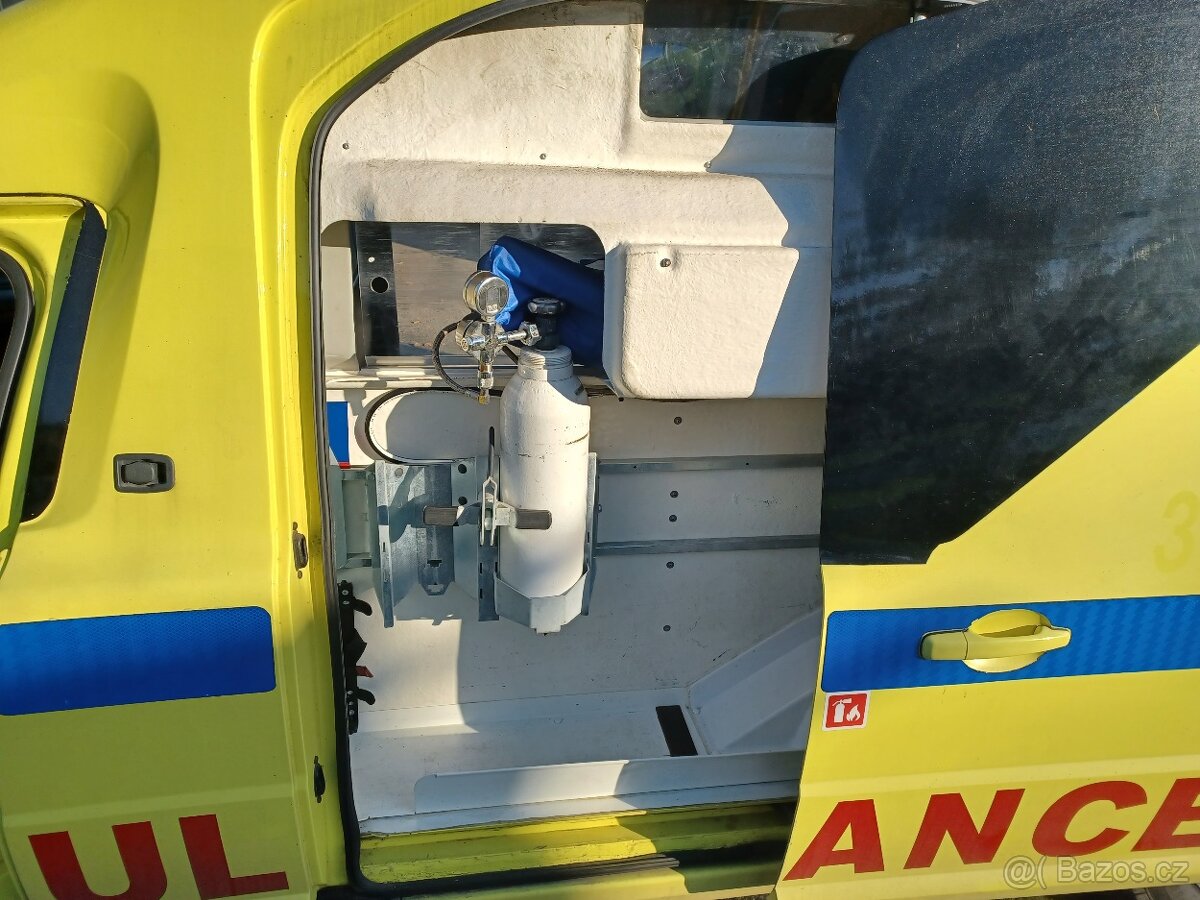 Volvo V70 4x4 ambulance základ pro obytňák - 8