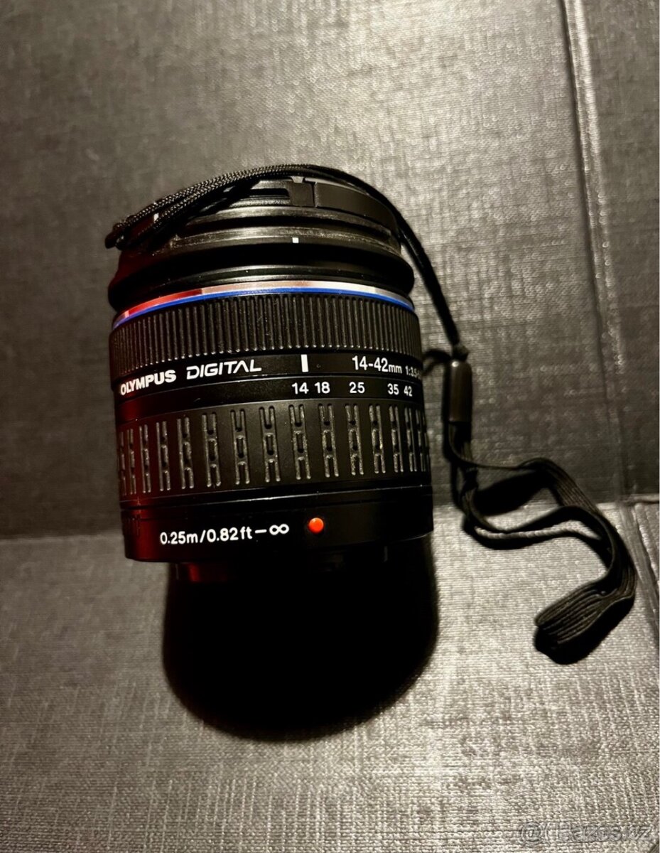 Olympus Zuiko 70-300mm a 14-42mm - 8