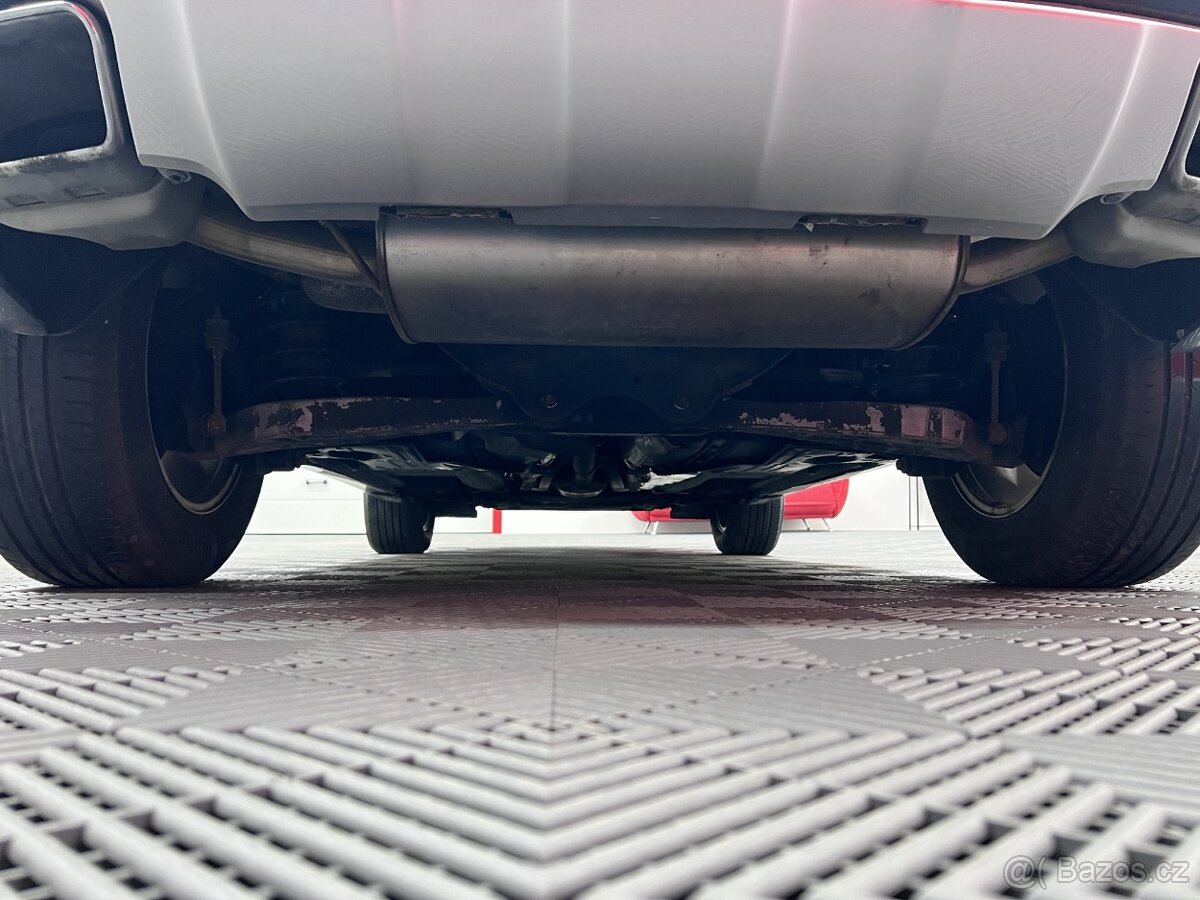 Volvo XC60 2.4 D4 133 kW 4x4 Manuál, 2014, Výhřev čel.skla - 8