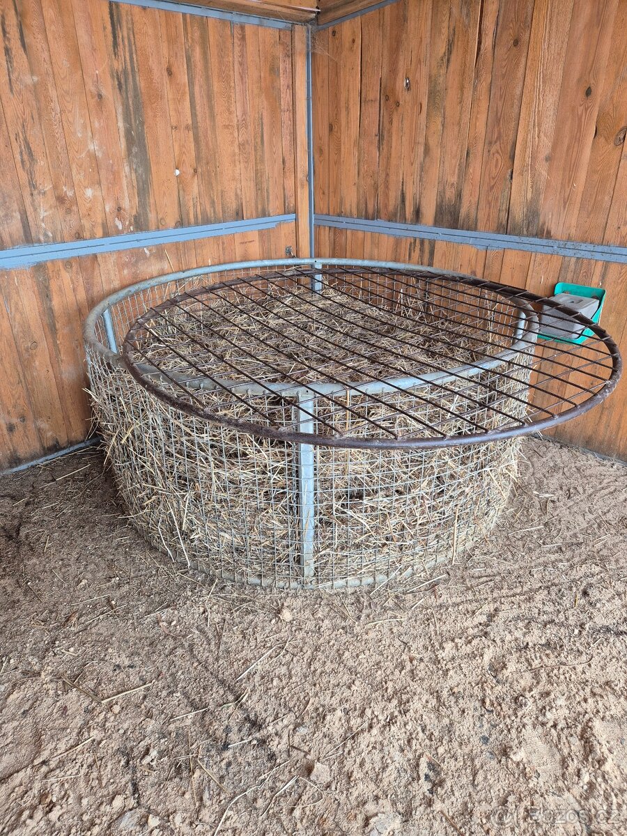 Kovový kryt na příkrmiště/ víko na příkrmiště - 8