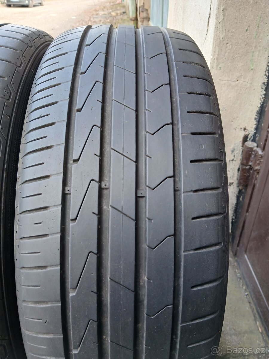 letní pneu 215/55 r16 - 8