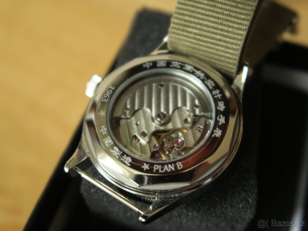 Pilot 1963 hodinky 19 ZUAN - 8