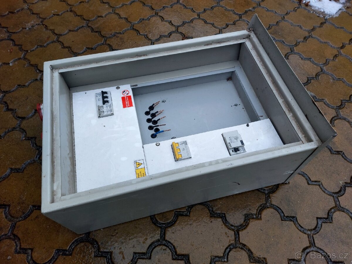 Stavební rozvaděč - 8