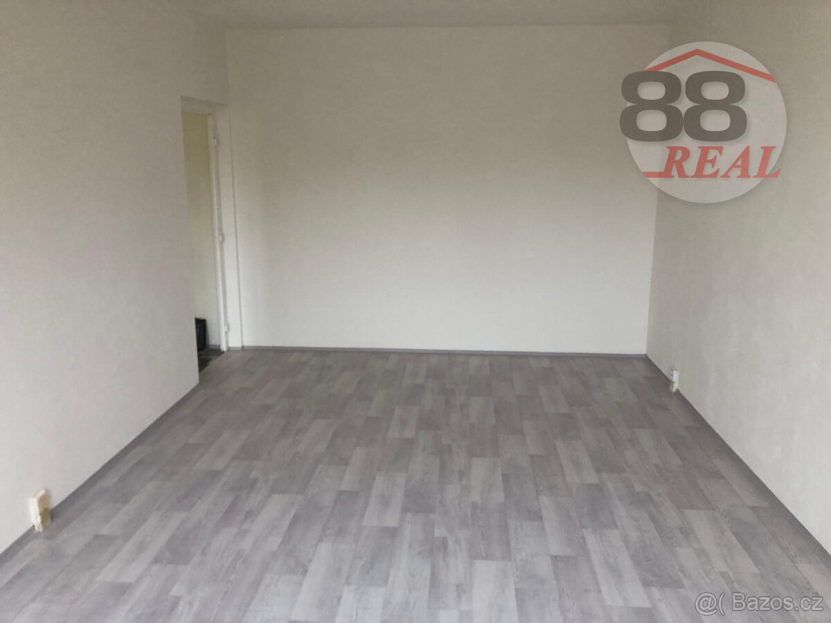 Pronájem 2+1, ulice Dlouhá - 8