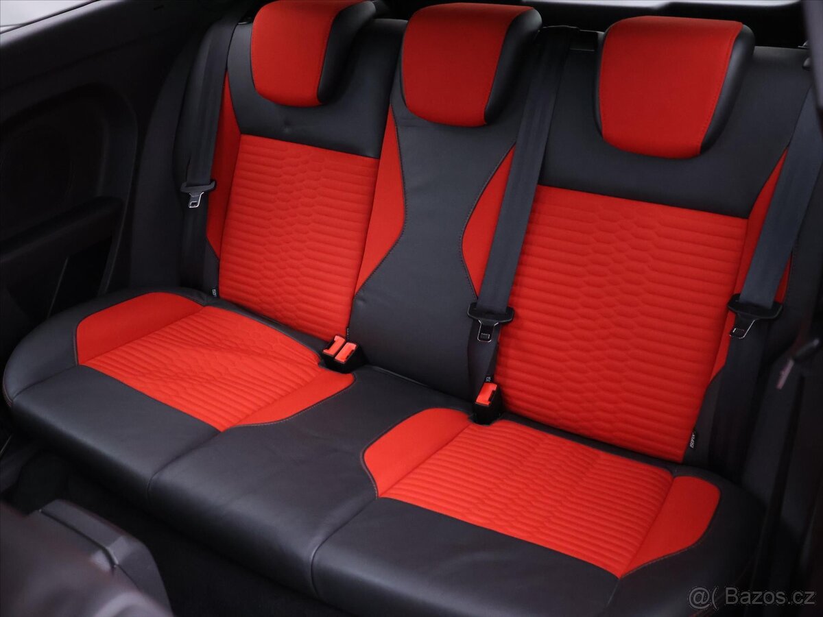 Ford Fiesta 1,6 ST 134kW Recaro Kůže (2013) - 8