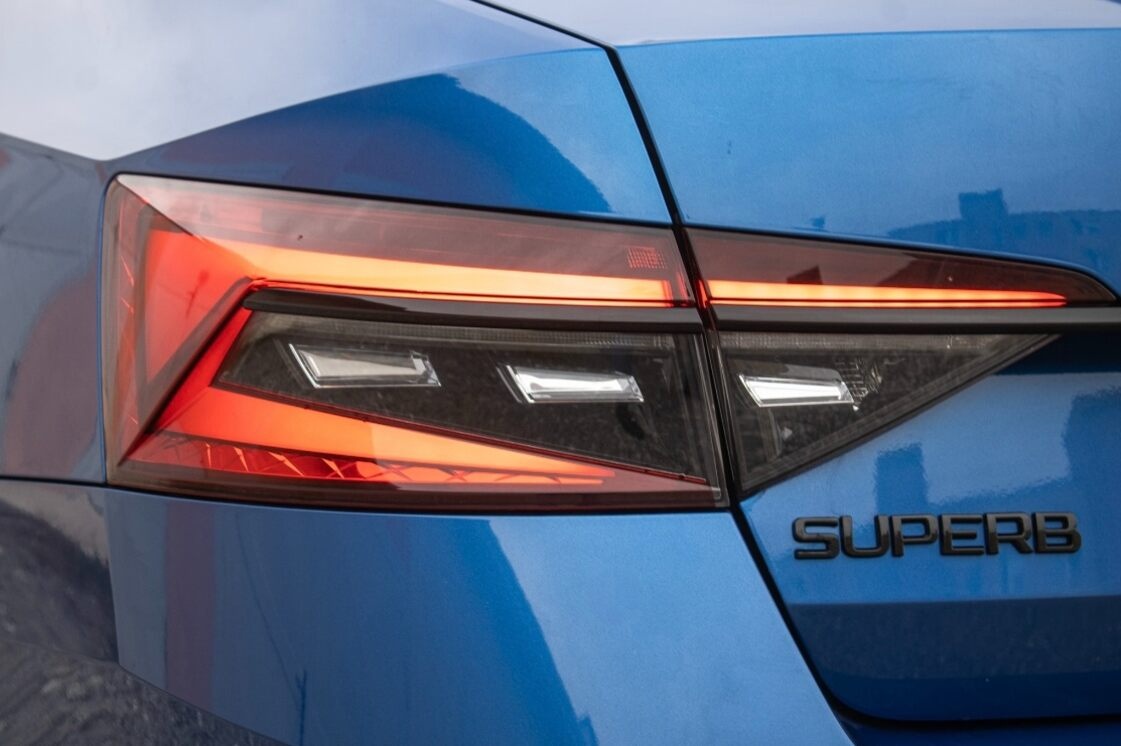 Škoda Superb 2.0 TDI DSG Style - 8