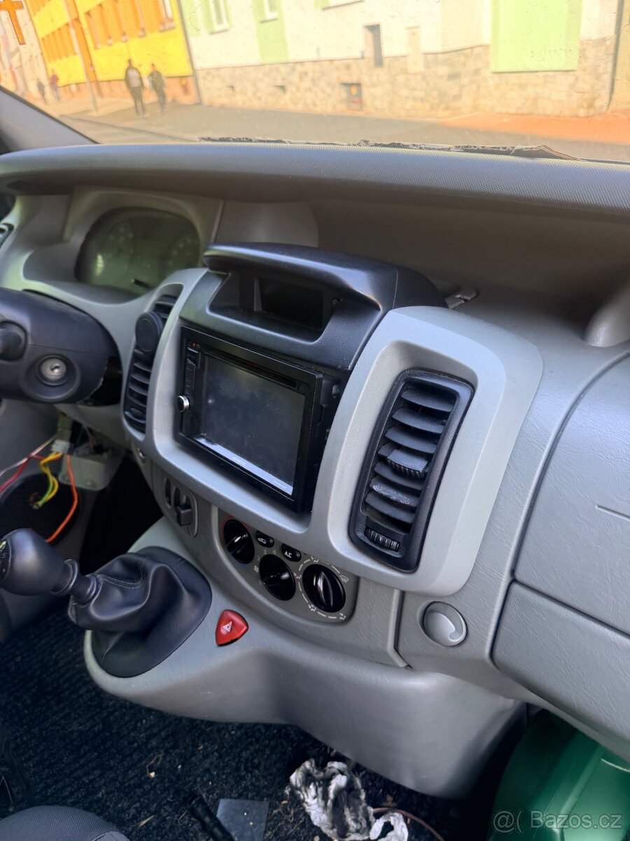 Na náhradní díly - 8