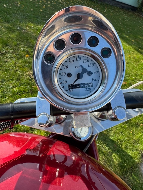 SUZUKI VS 1400 INTRUDER - 8