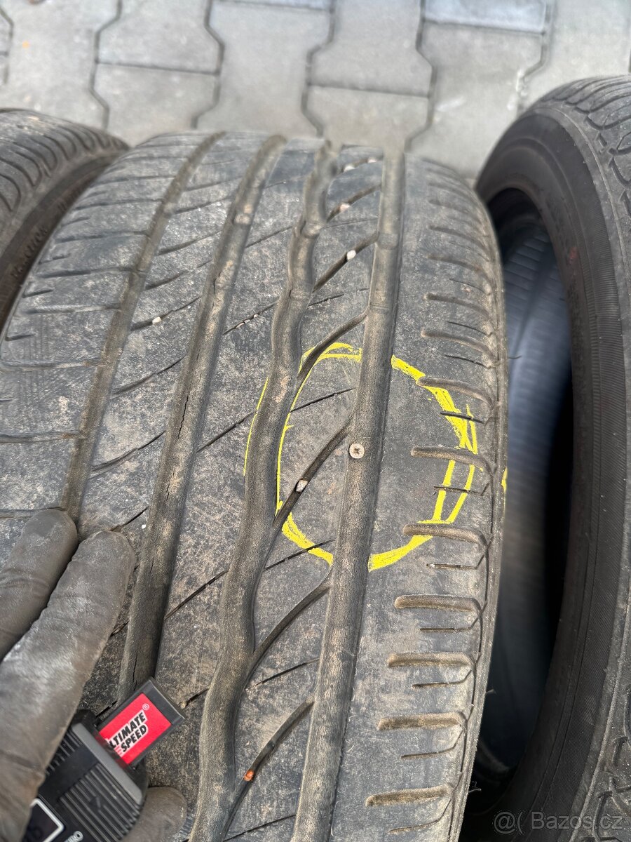 Pneu Bridgestone 215/45r16 - 8