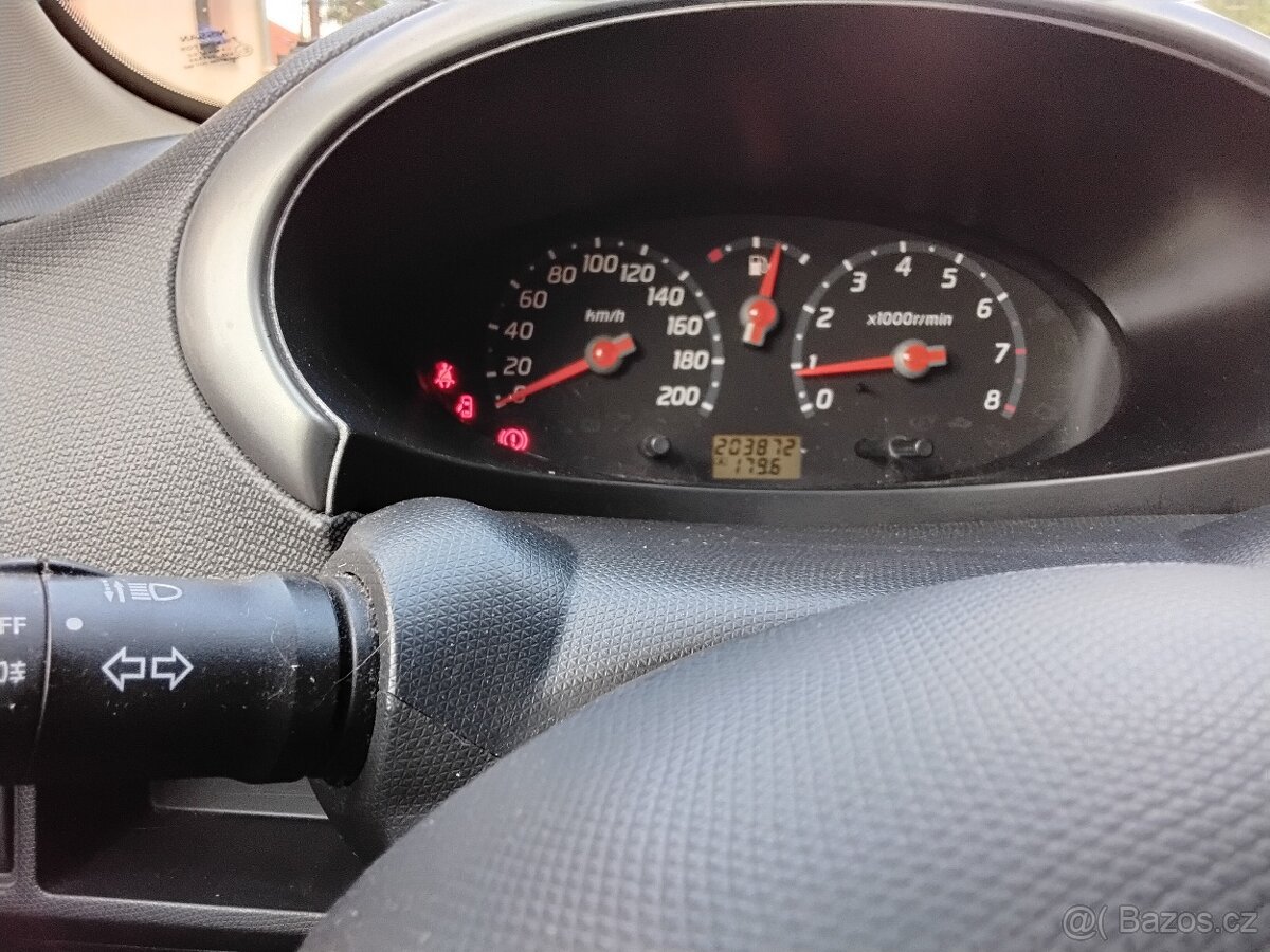 Nissan Micra - 8
