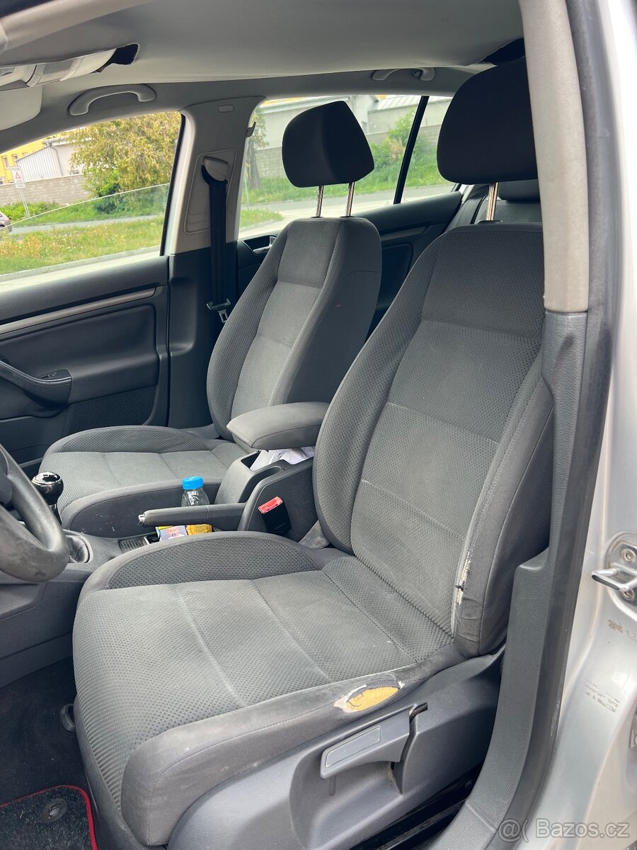 Prodám Wolkswagen Golf 5 1.6 74KW - 8