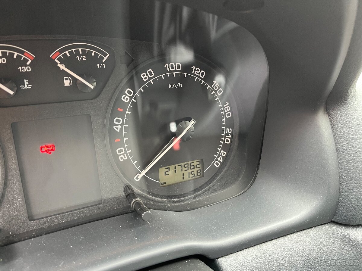 Škoda Octavia 1.6 - 8