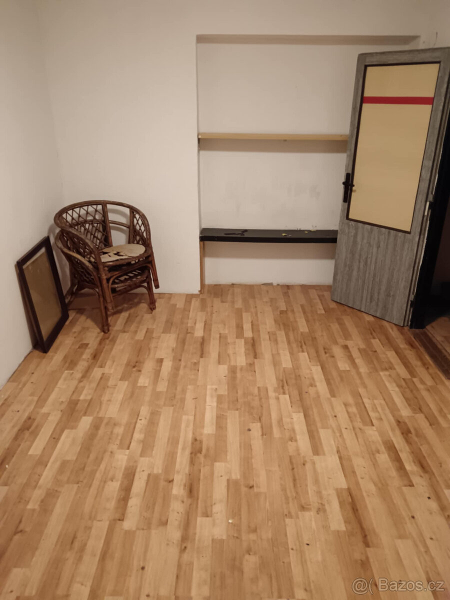 Byt 3+1/B,75m2,Libořice u Měcholup (mezi Žatcem a Podbořany) - 8