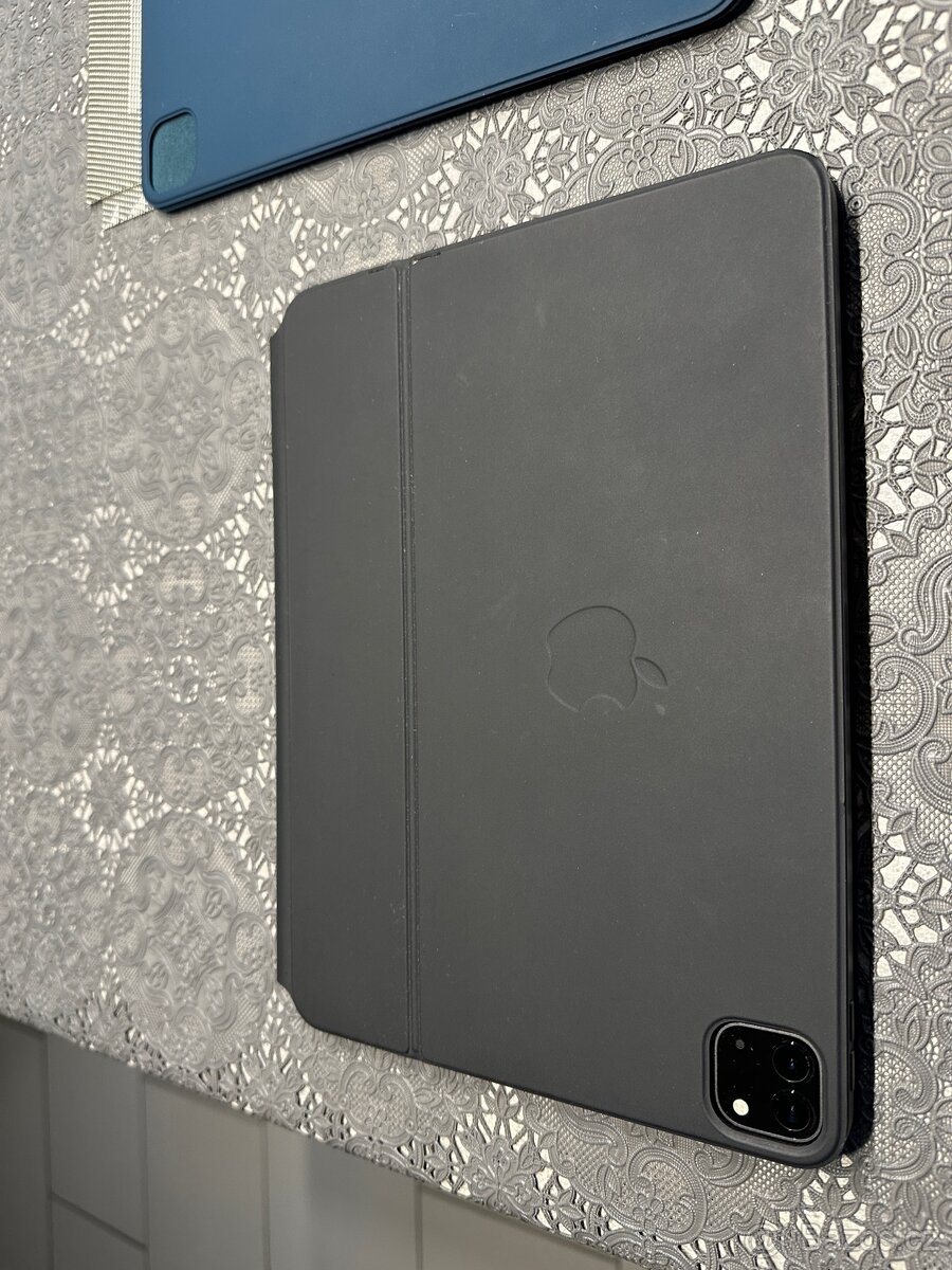 Apple IPad PRO 11” 256 GB 3. Gen. (2021) + příslušenství - 8