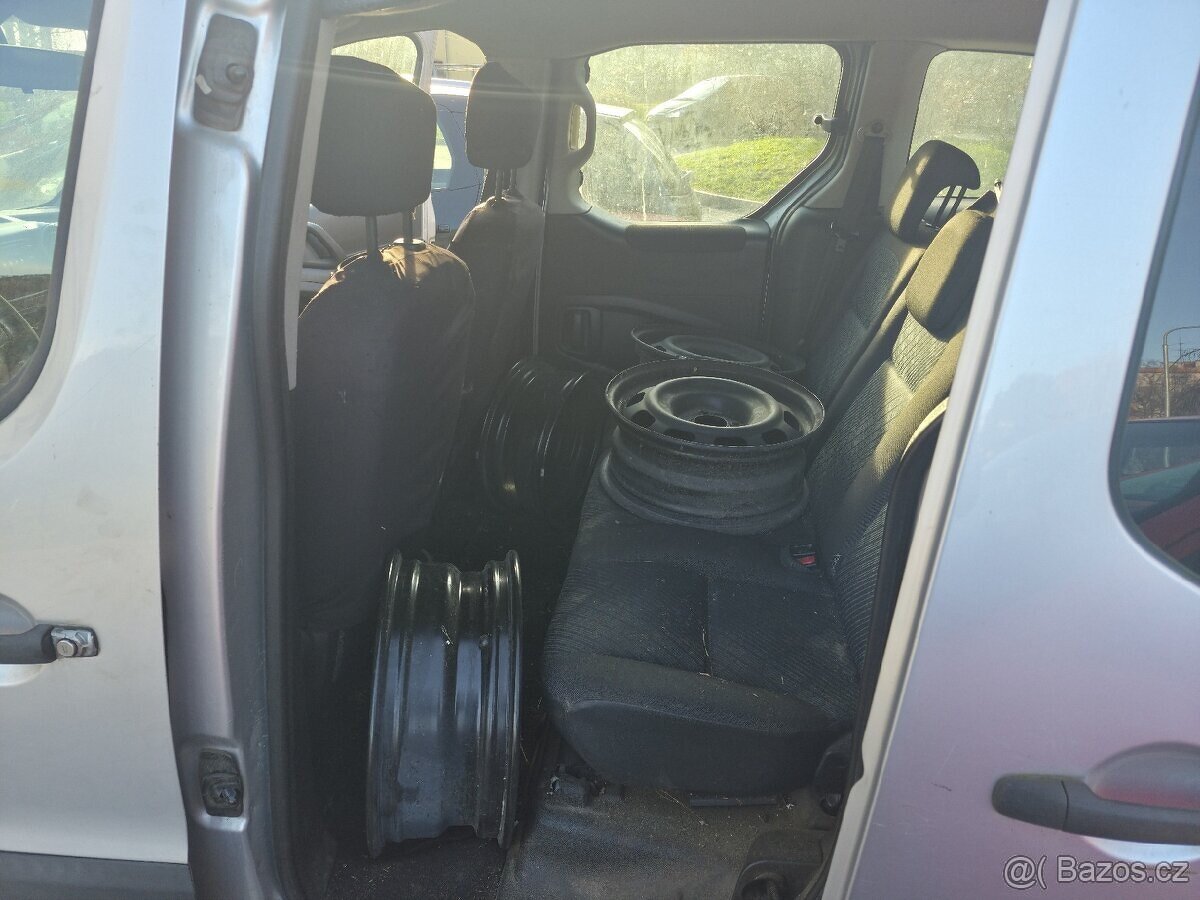 Peugeot Partner Tepee 2011 – motor 220000km - 8