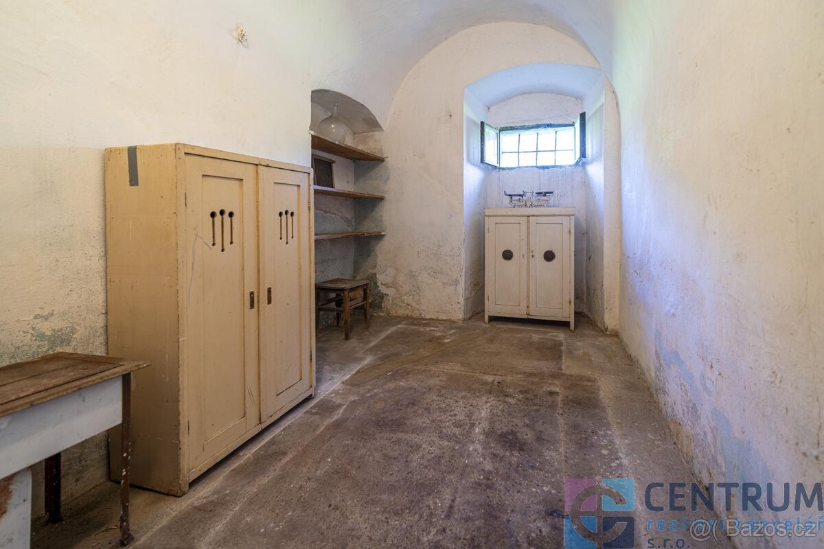 Prodej hospodářské usedlosti 450m2 - 8