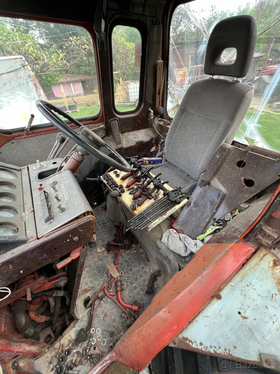 Bělorus MTZ 80 - 8