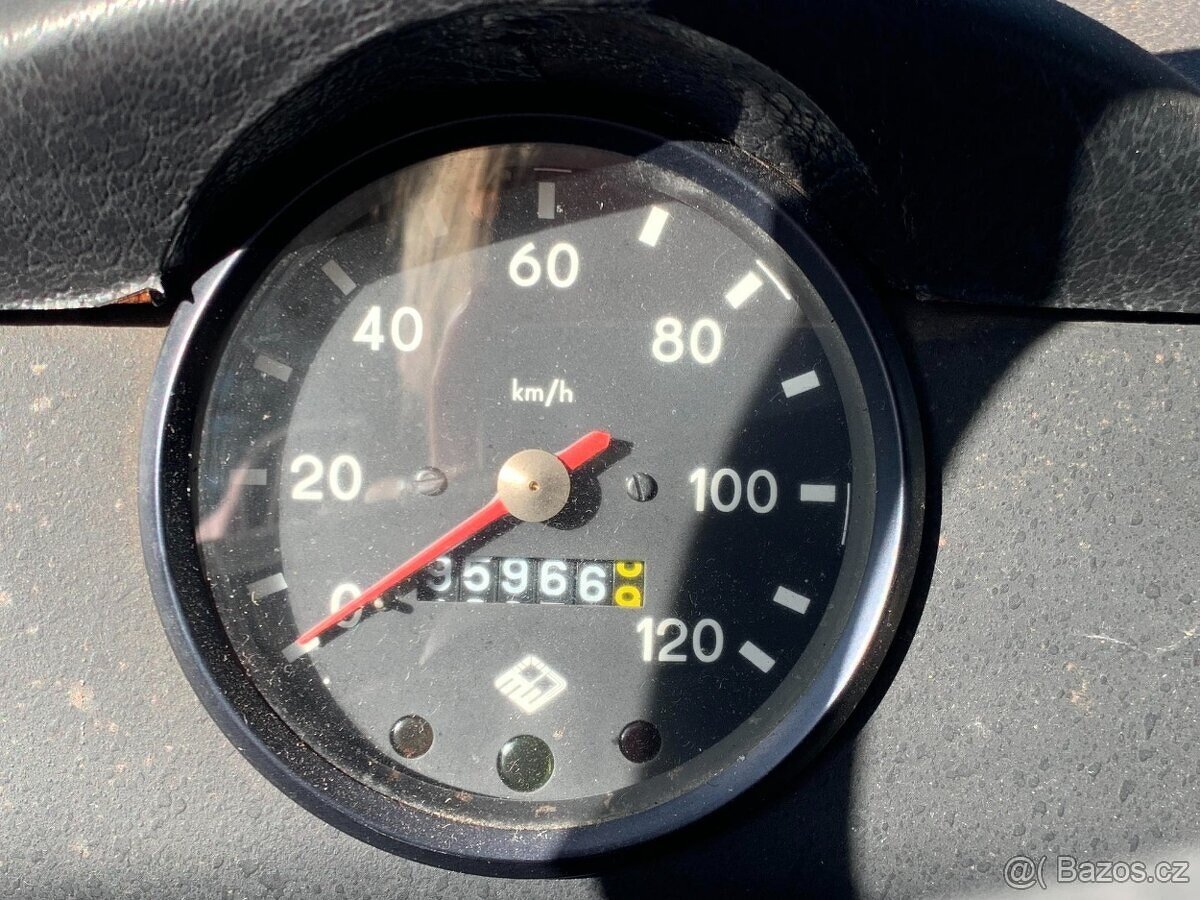 Prodám Trabanta 601 s t,p - 8