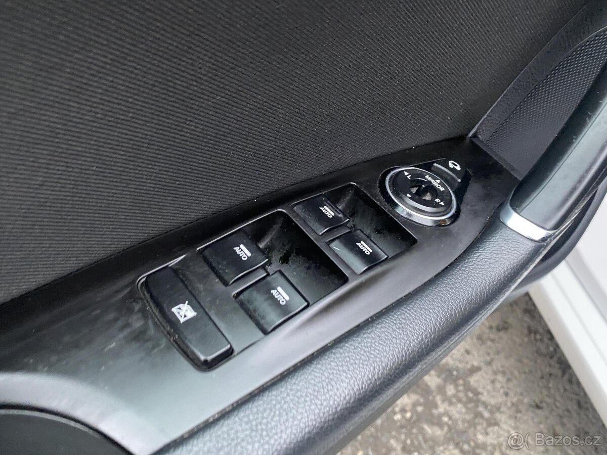 Hyundai I40 1.7 CRDi , 100 kW nafta, 2014 - 8