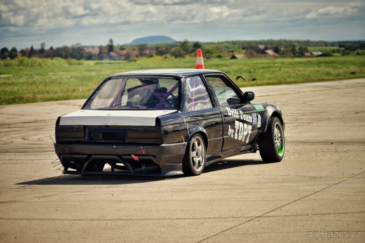 BMW E30 drift - 8