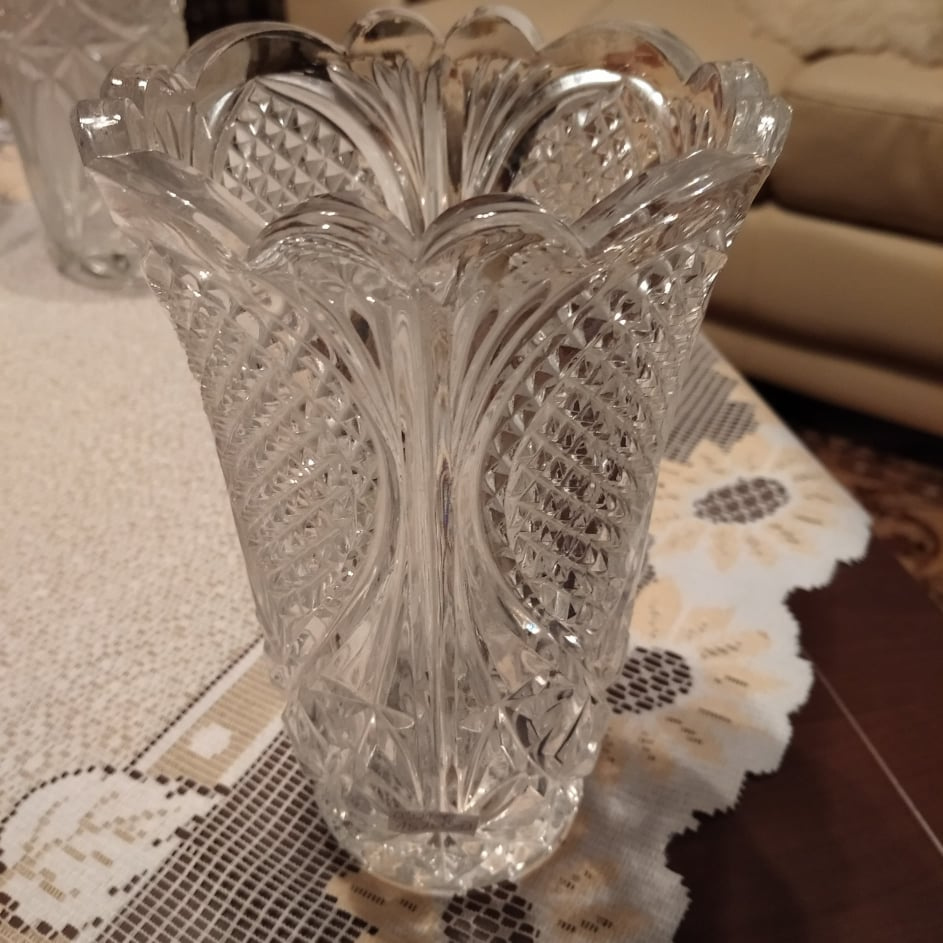 vázy z liatinového skla a krištálové - 8