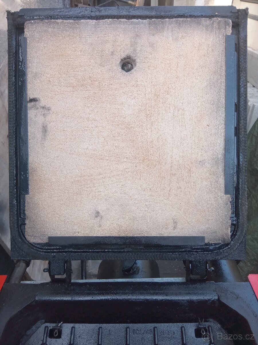 Kotel na tuhá paliva Dakon DOR 4F 24 - 8