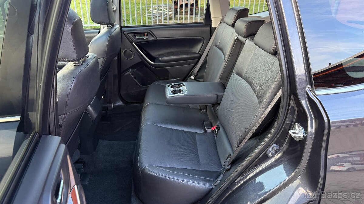 Subaru Forester XT//2.0//177kW//BENZÍN//4x4//EXECUTIVE//AWD/ - 8