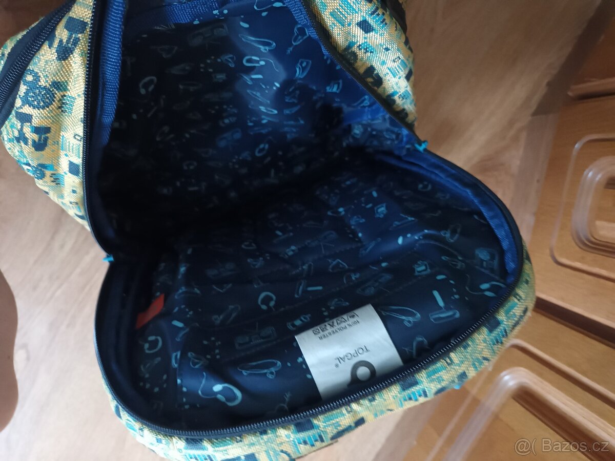 Prodám školní aktovku Topgal - 8