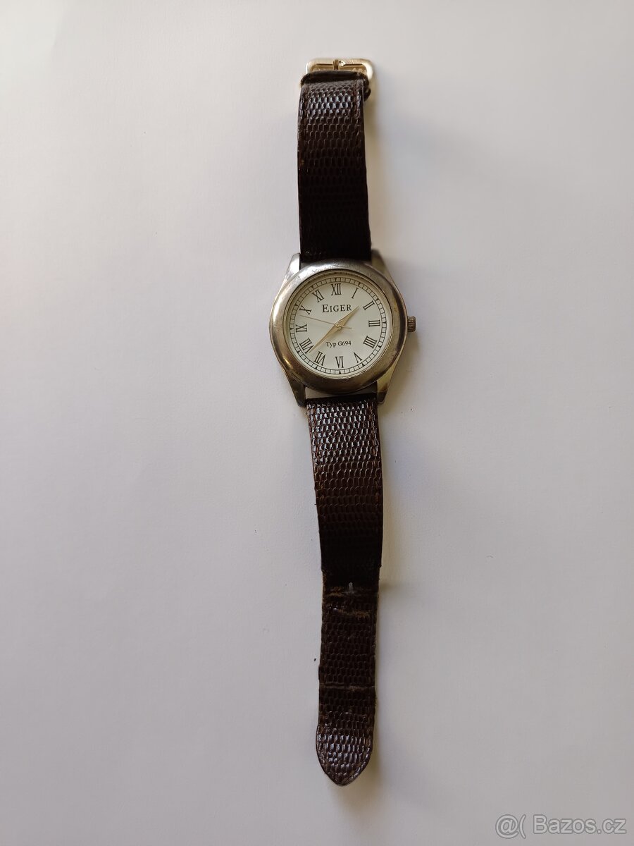 Retro náramkové hodinky - 3 kusy - 8