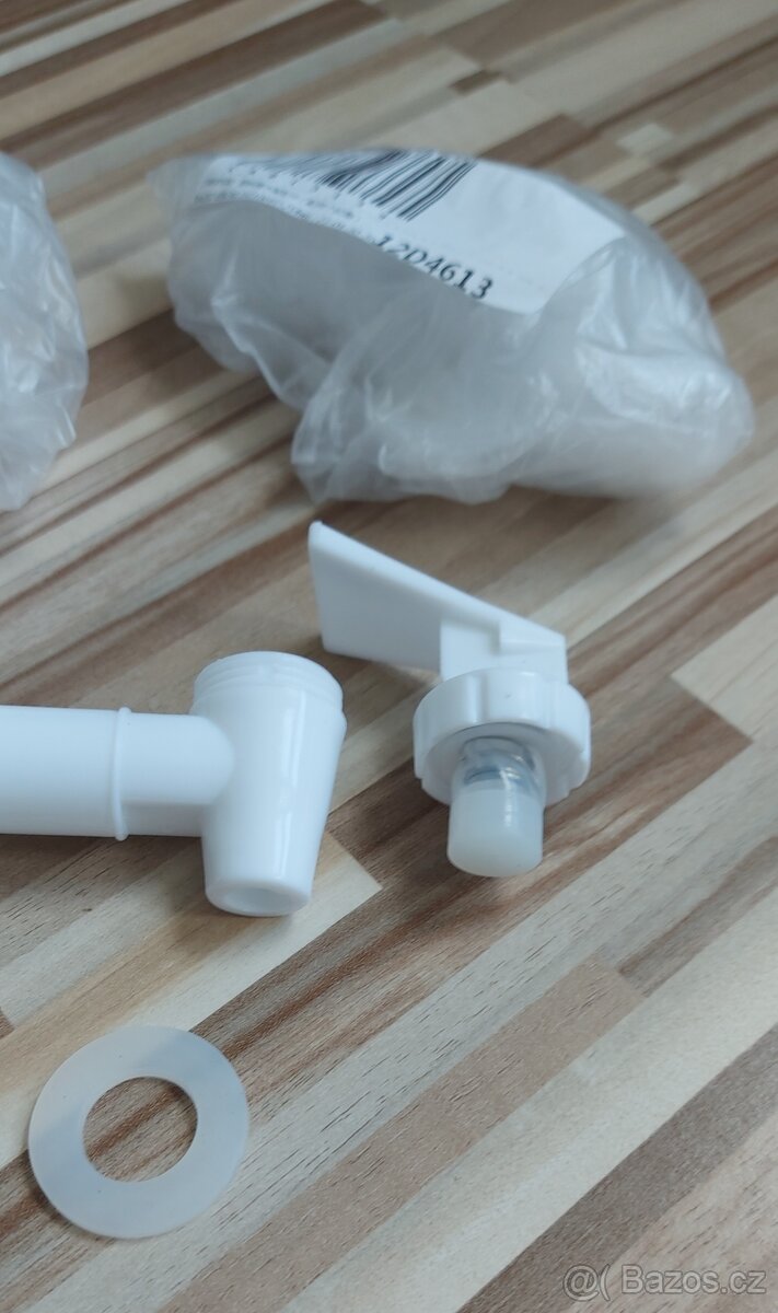 Kohoutek PVC, dávkovač vody ø15mm,TOP. - 8