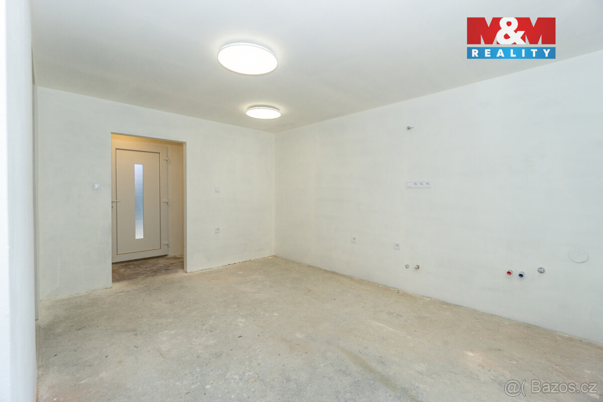 Prodej rodinného domu, 110 m², Horní Jelení, ul. Dvorská - 8