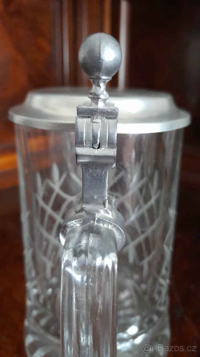 Skleněný korbel s kovovým víčkem - 8