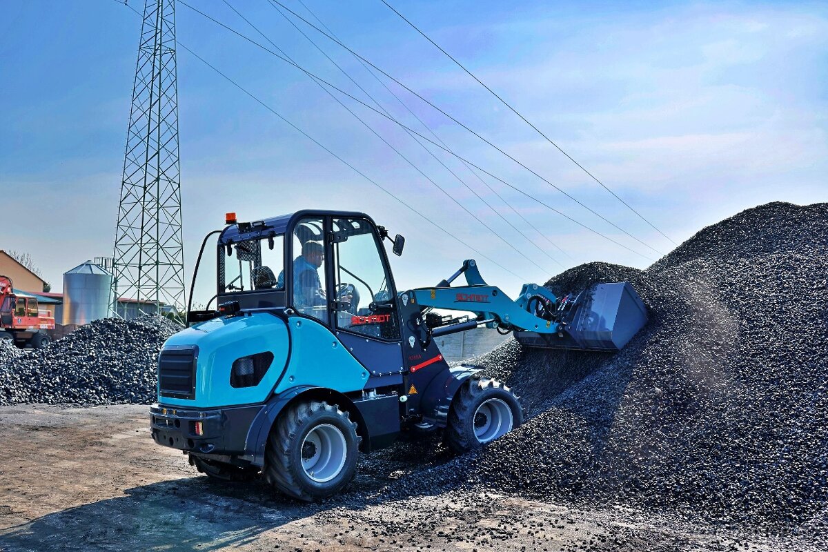 kloubový nakladač, model 4365A - 8