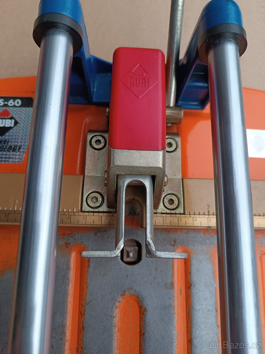 Řezačka na obklady - 8