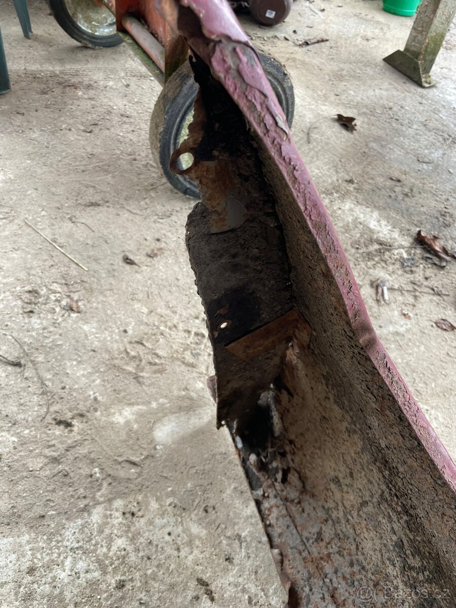 Škoda 1000MB, MBX - blatníky - 8