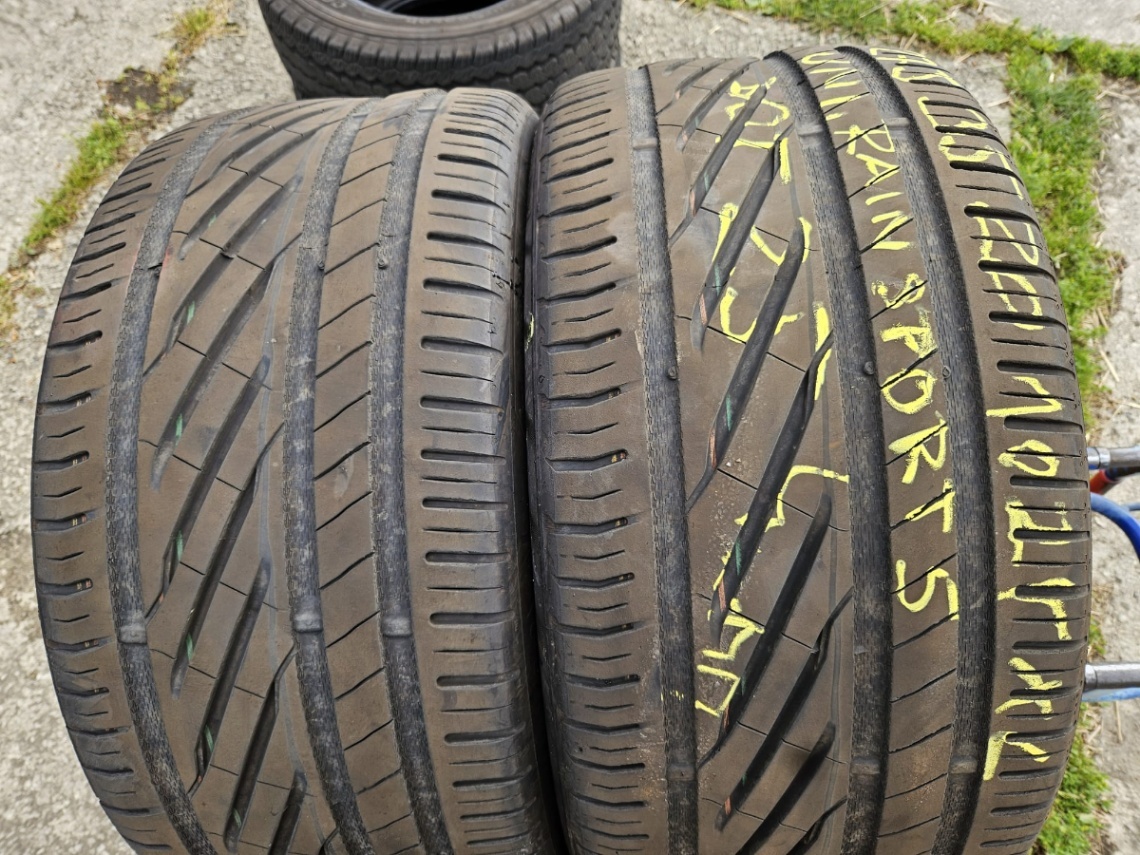 275/35R20 - 8